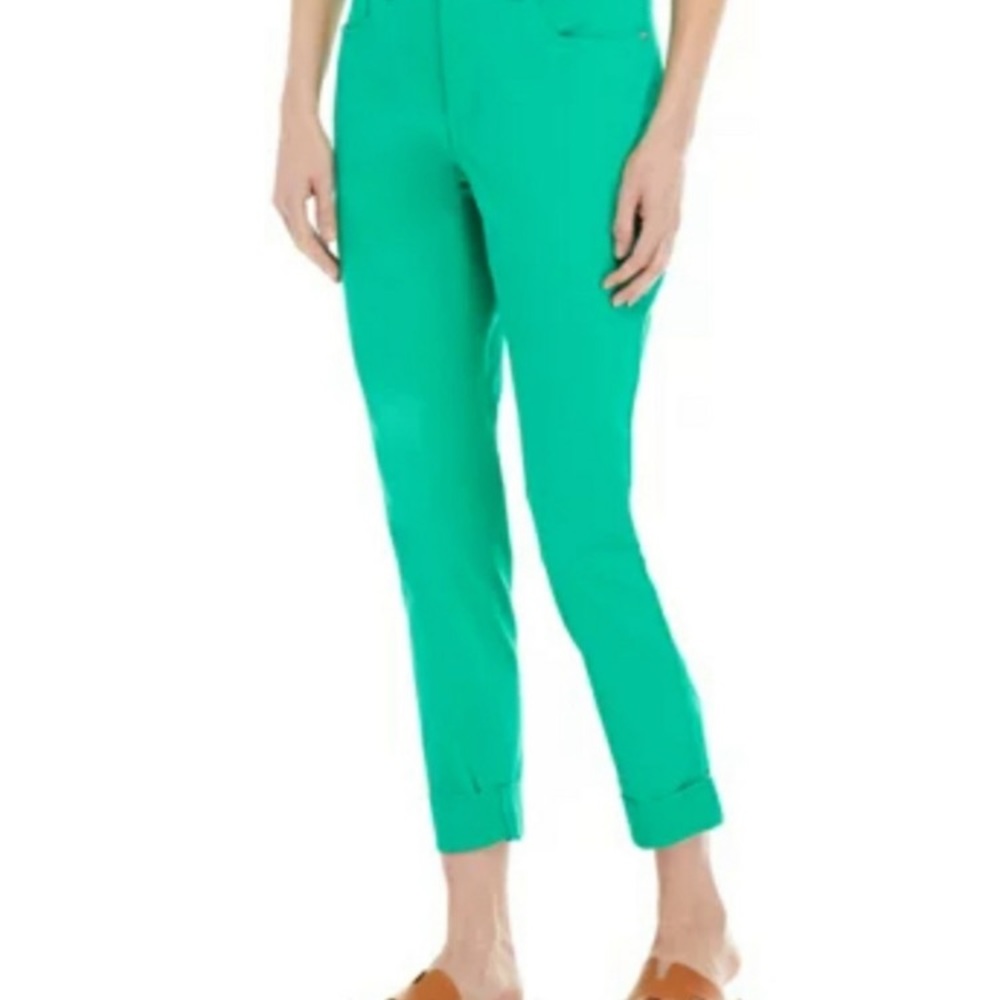 💚Crown & Ivy Colored Skinny Jeans💚